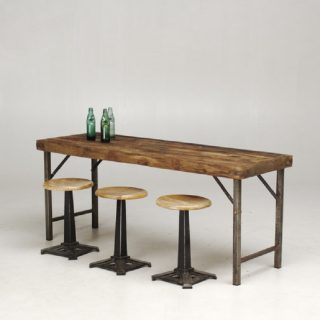 Grill House Table